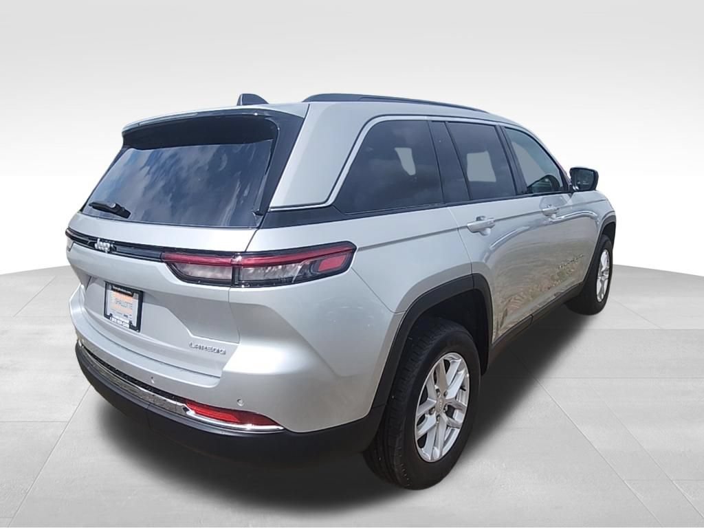 New 2026 Jeep Grand Cherokee Laredo X RWD image 30