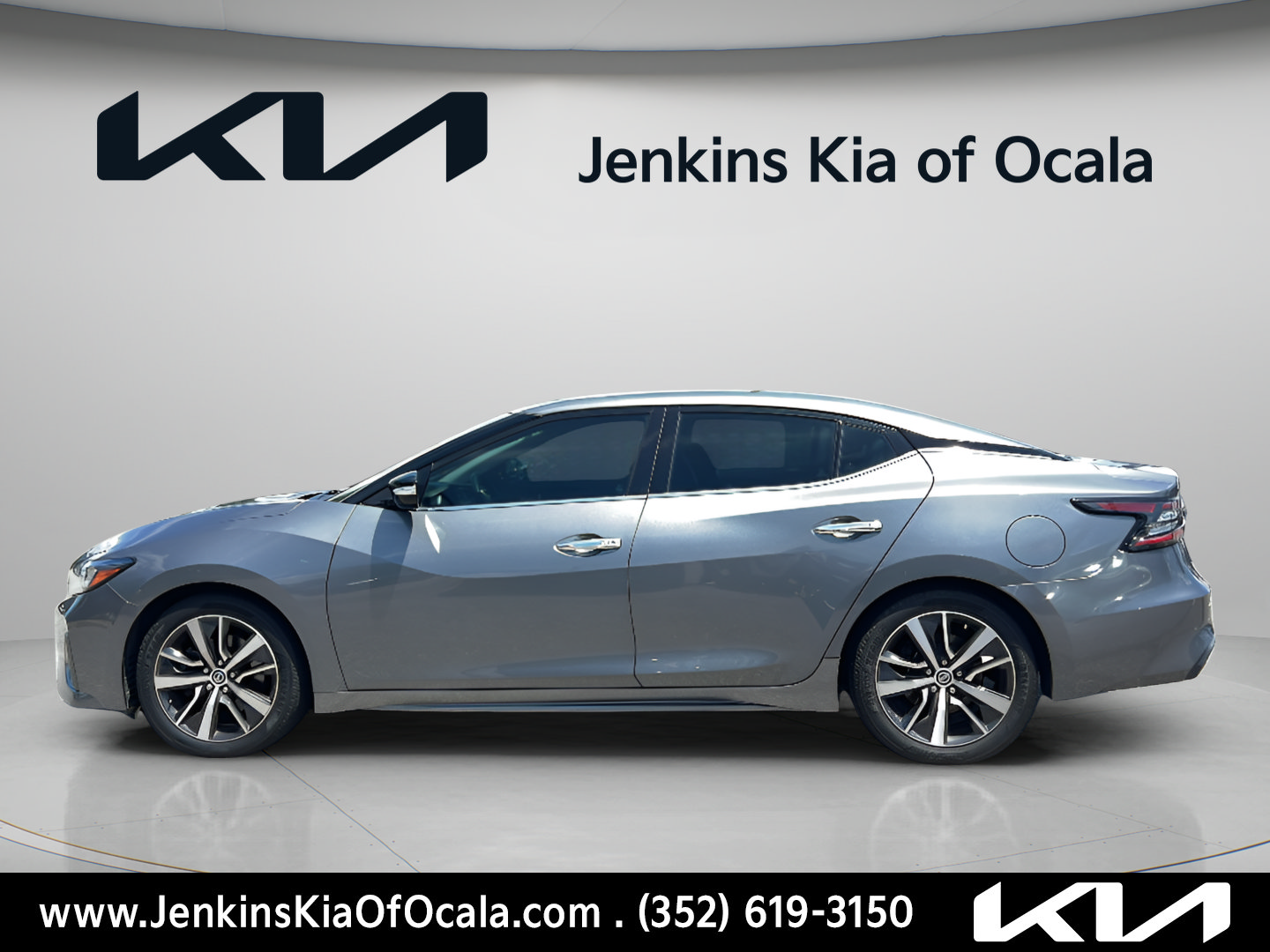 Used 2019 Nissan Maxima 3.5 SV w/ Floor Mat Group FWD image 6