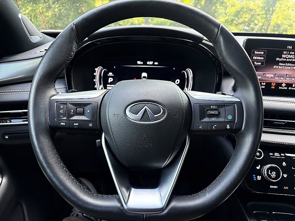 Certified 2025 INFINITI QX60 Luxe w/ Black Edition FWD image 13