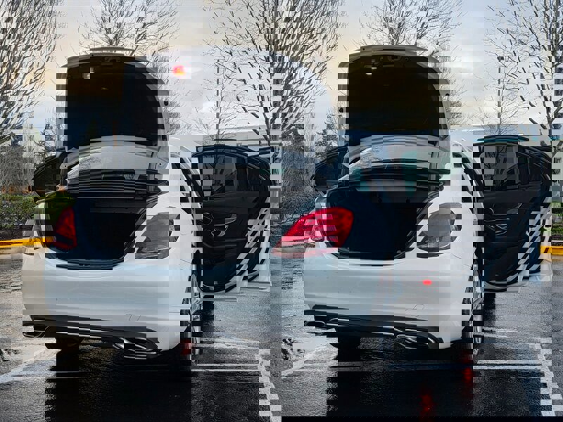 Used 2015 Mercedes-Benz C 300 4MATIC Sedan image 27