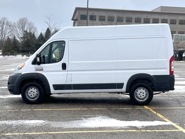 Used 2017 RAM ProMaster 2500 w/ Premium Appearance Group image 2