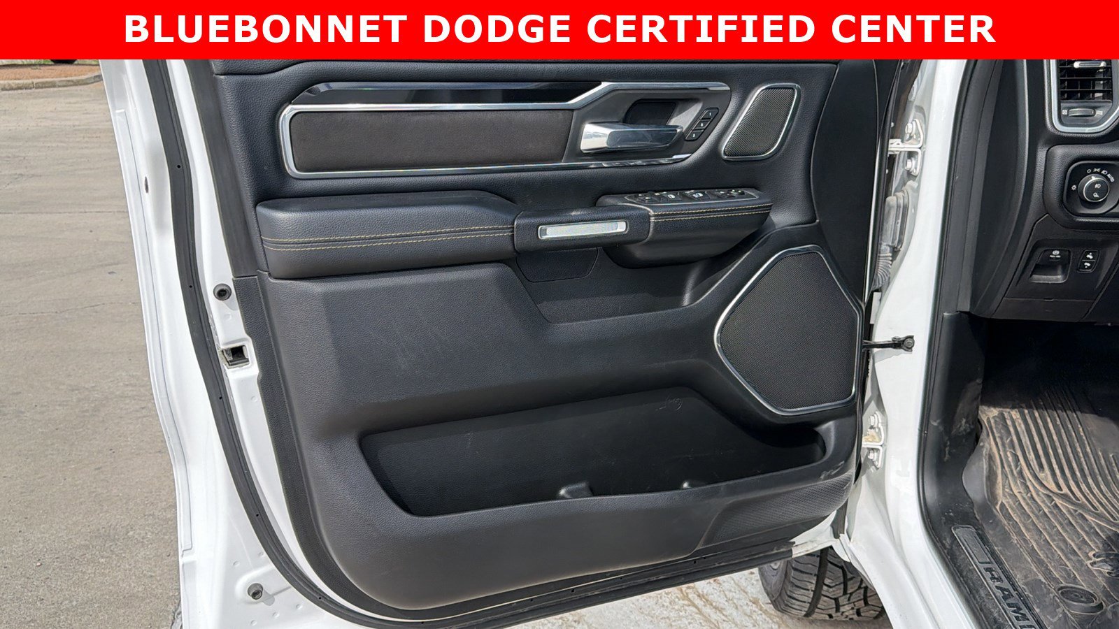 Used 2021 RAM 1500 Laramie AWD/4WD image 9