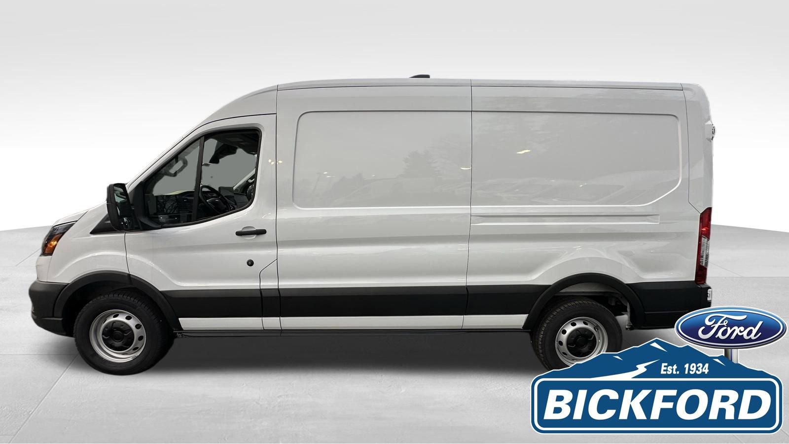 New 2026 Ford Transit 150 148 Medium Roof w/ Load Area Protection Package RWD image 9