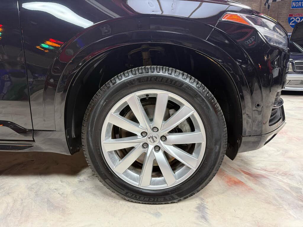 Used 2018 Volvo XC90 T5 Momentum w/ Convenience Package FWD image 38