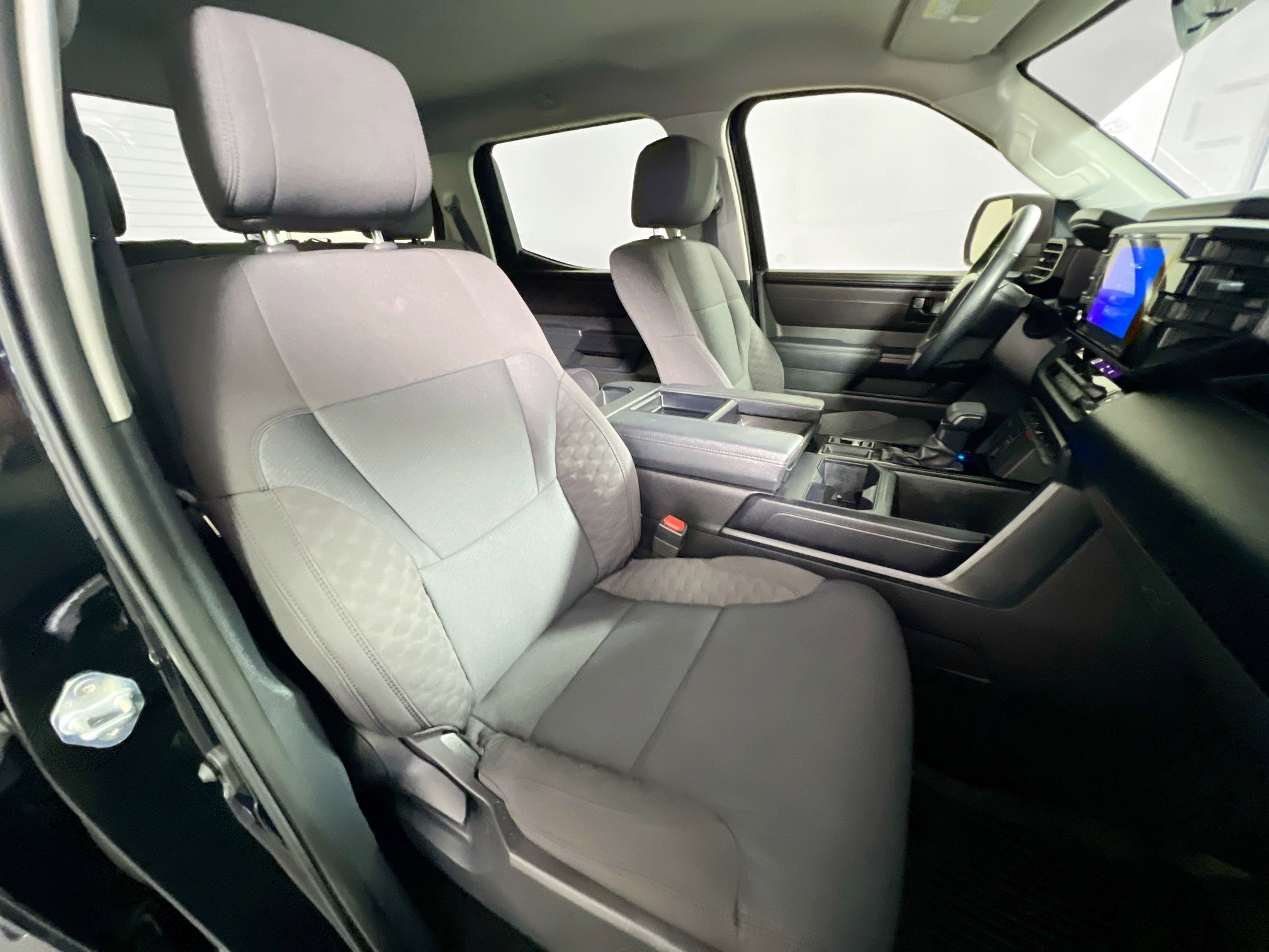 Used 2024 Toyota Tundra SR image 31