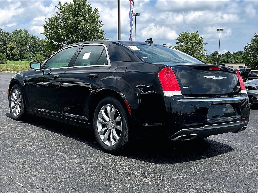 Used 2017 Chrysler 300 Limited w/ Value Package AWD/4WD image 3