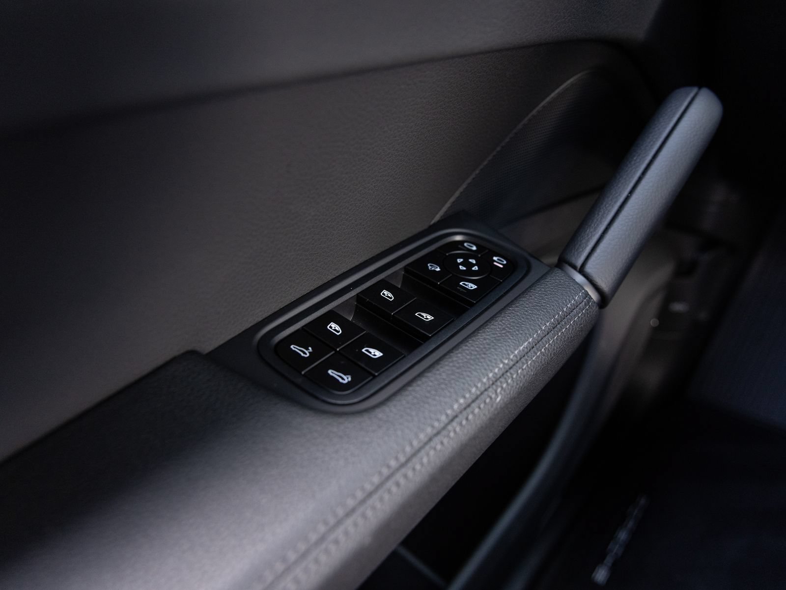 New 2026 Porsche Cayenne AWD/4WD image 20