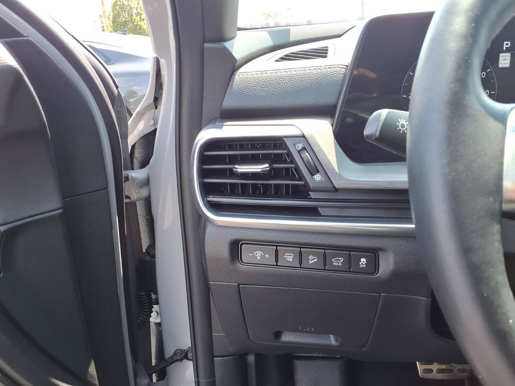 Used 2024 Kia Telluride SX X-Line AWD/4WD image 17