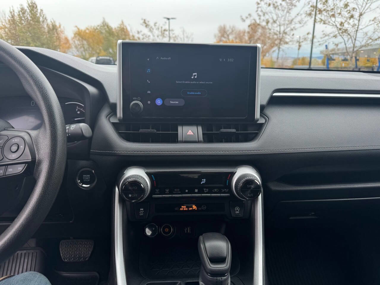 Used 2024 Toyota RAV4 XLE w/ Convenience Package image 21