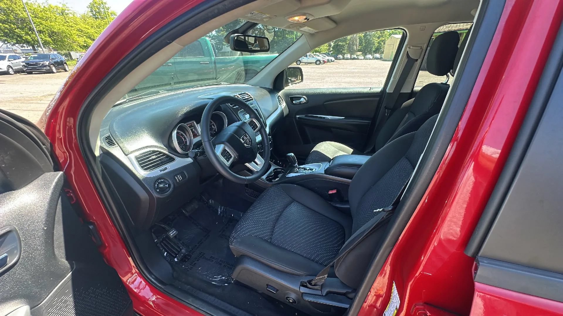 Used 2019 Dodge Journey SE w/ Premium Group FWD image 8