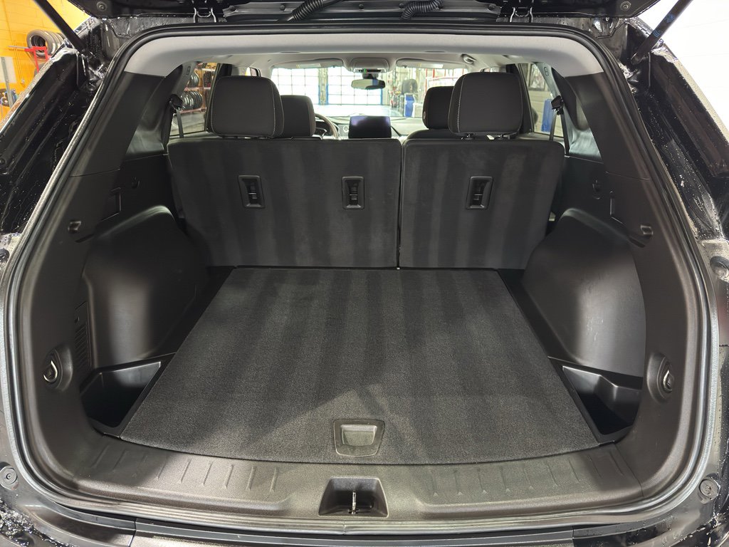 Used 2023 Chevrolet Blazer LT w/ Driver Confidence Package image 22