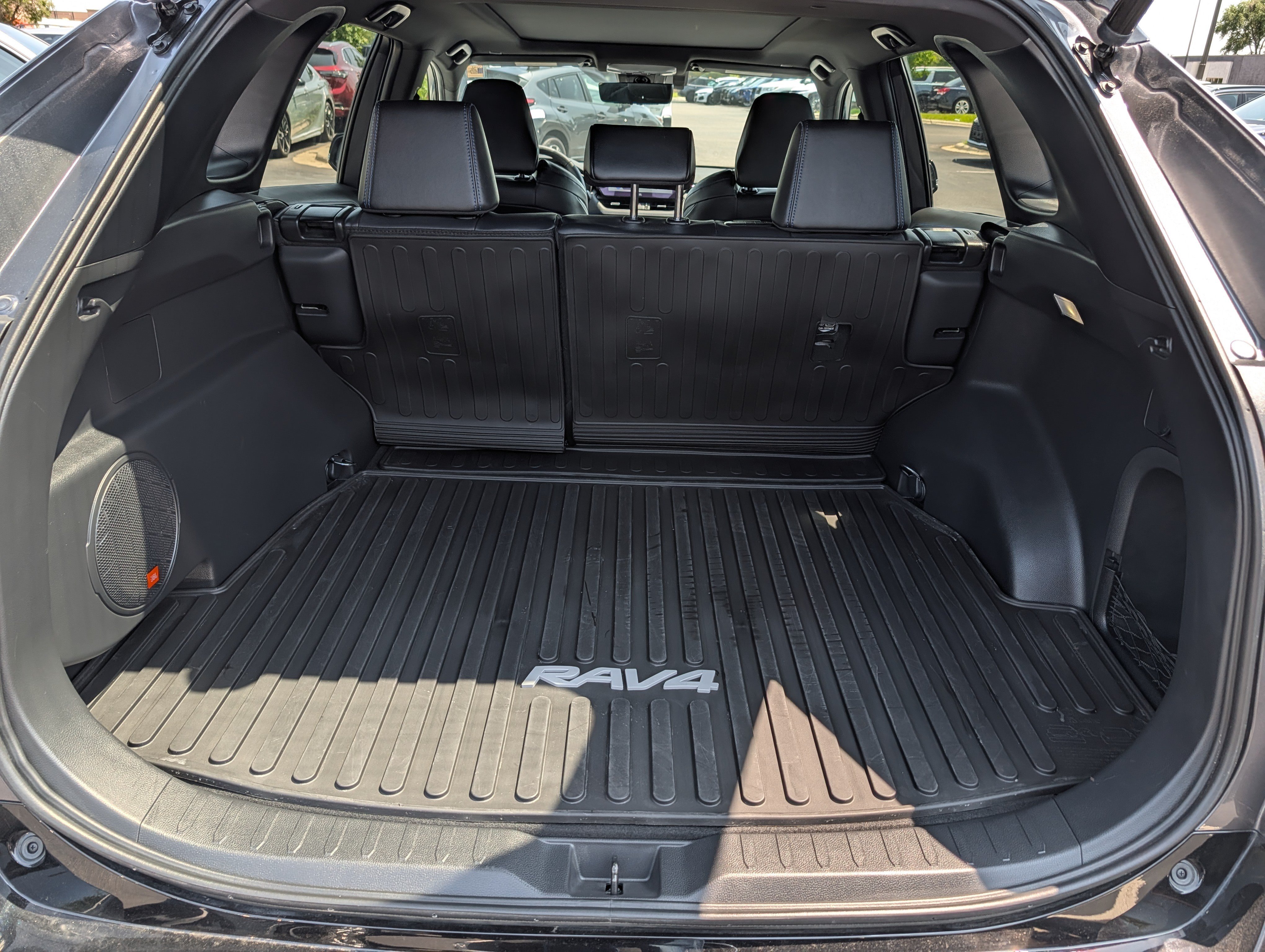 Used 2023 Toyota RAV4 XSE AWD/4WD image 18