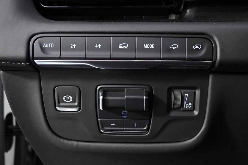 Certified 2024 Cadillac Escalade ESV Sport Platinum w/ LPO, ONYX Package image 25