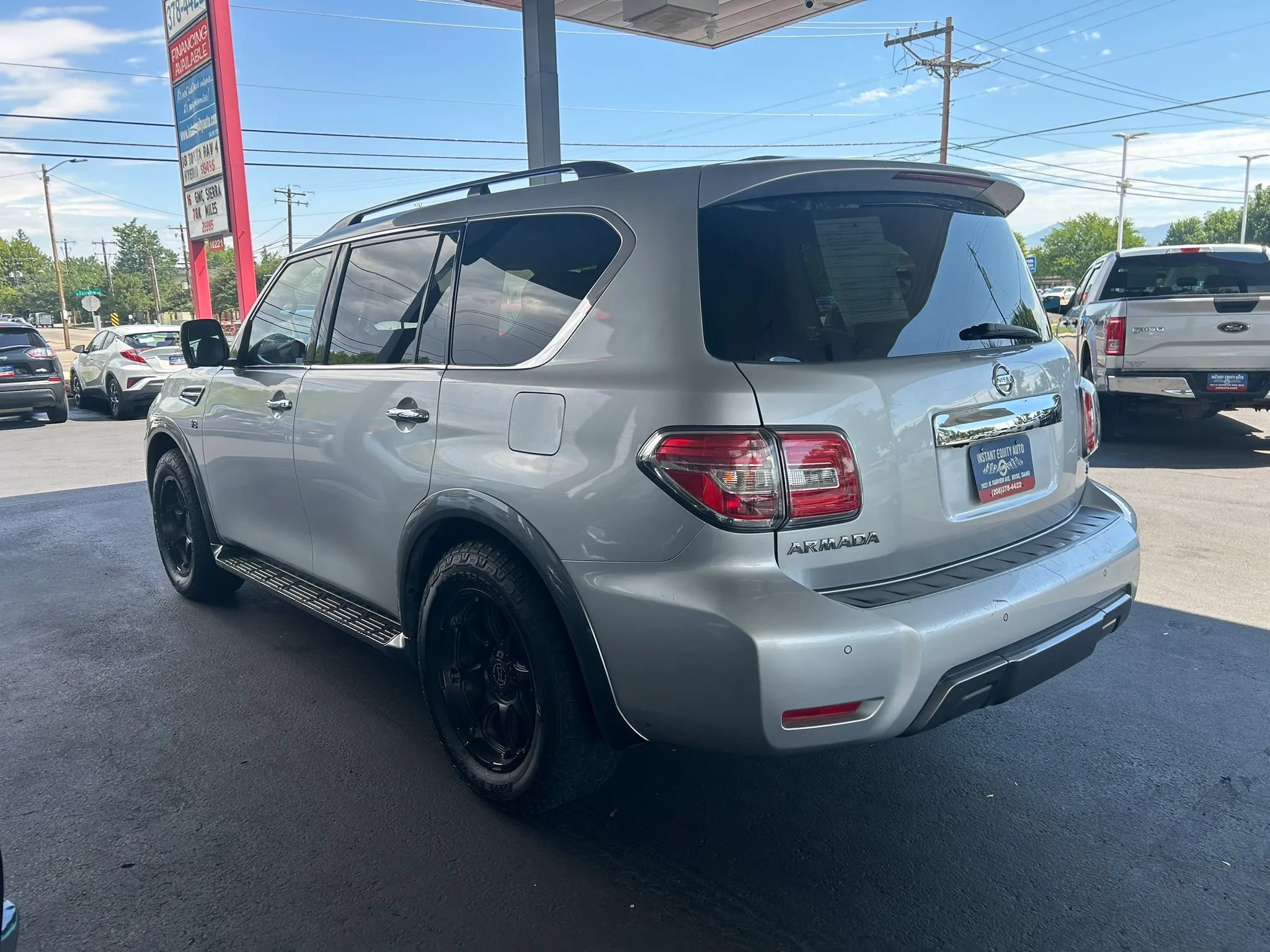 Used 2019 Nissan Armada SL w/ Premium Package AWD/4WD image 16