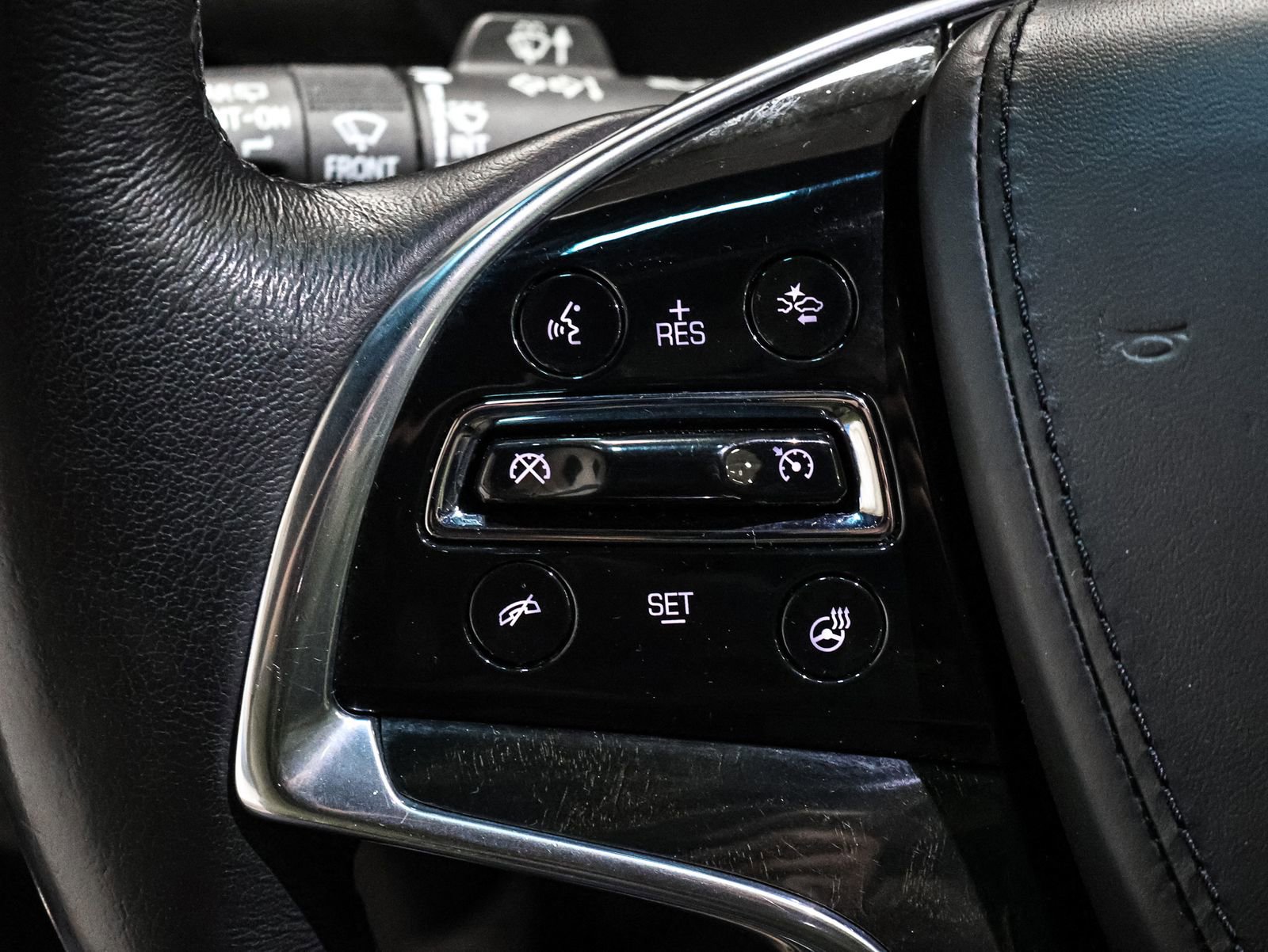 Used 2019 Cadillac Escalade ESV Platinum image 39