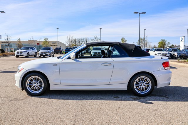 Used 2011 BMW 128i Convertible image 8