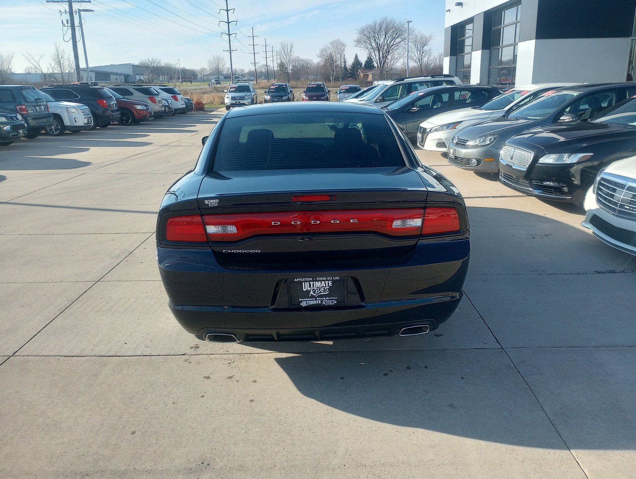 Used 2012 Dodge Charger SE RWD image 3