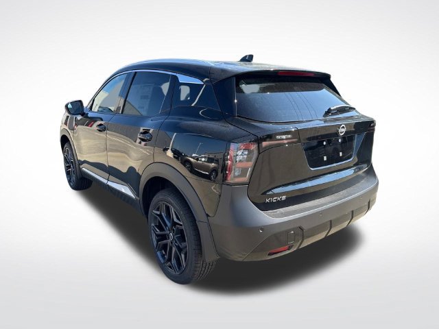 New 2027 Nissan Kicks SR FWD image 7