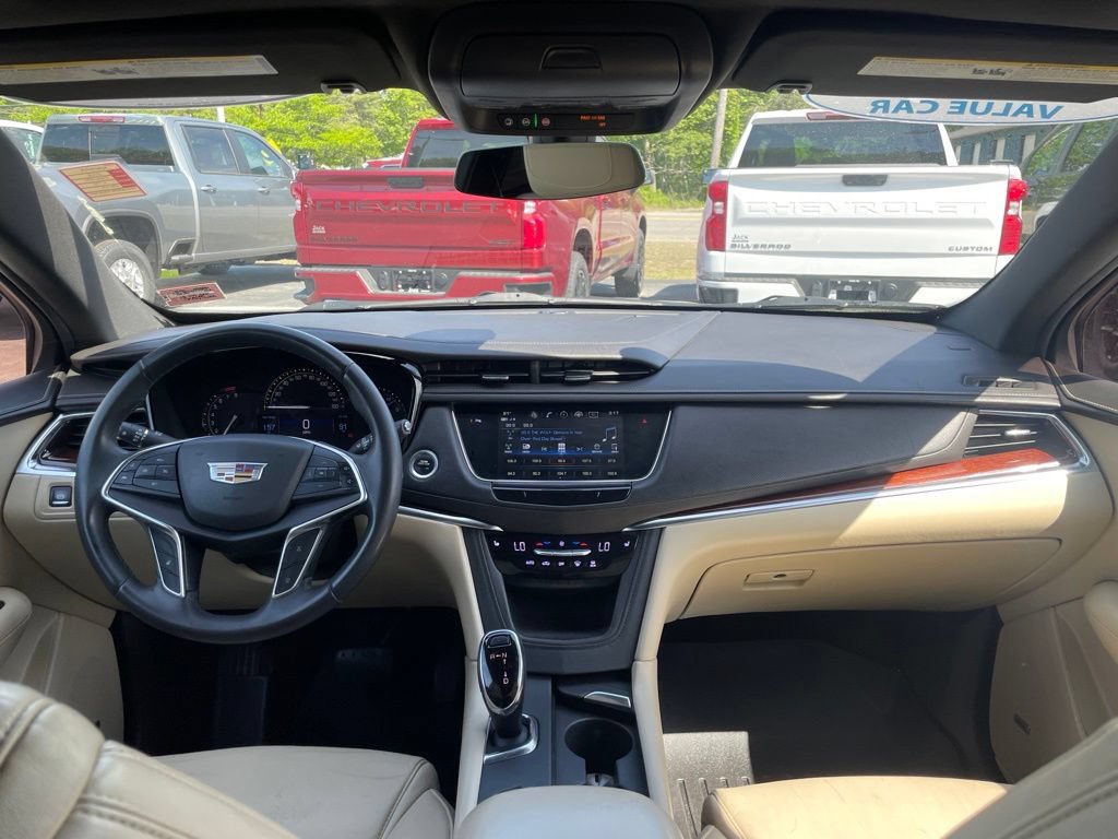 Used 2018 Cadillac XT5 Luxury AWD/4WD image 9