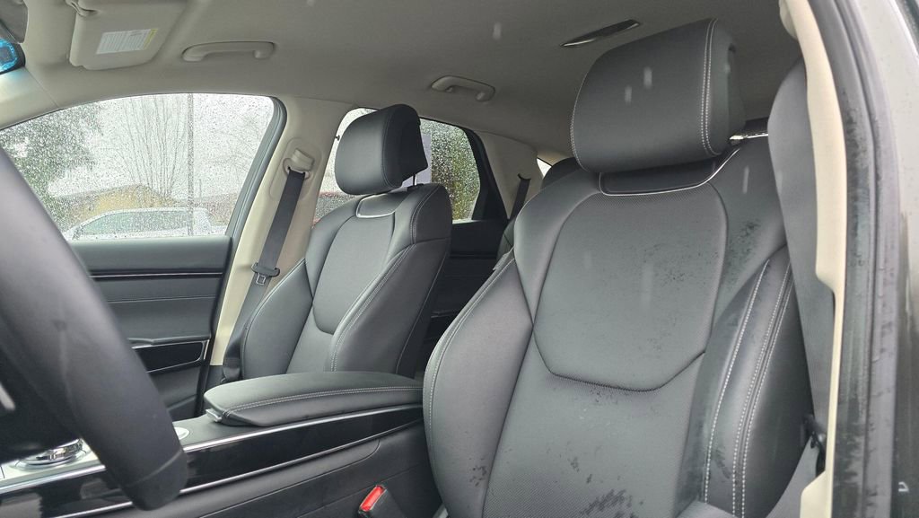 Used 2025 Genesis GV70 2.5T image 21