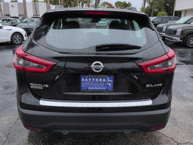 Used 2022 Nissan Rogue Sport SL AWD/4WD image 5