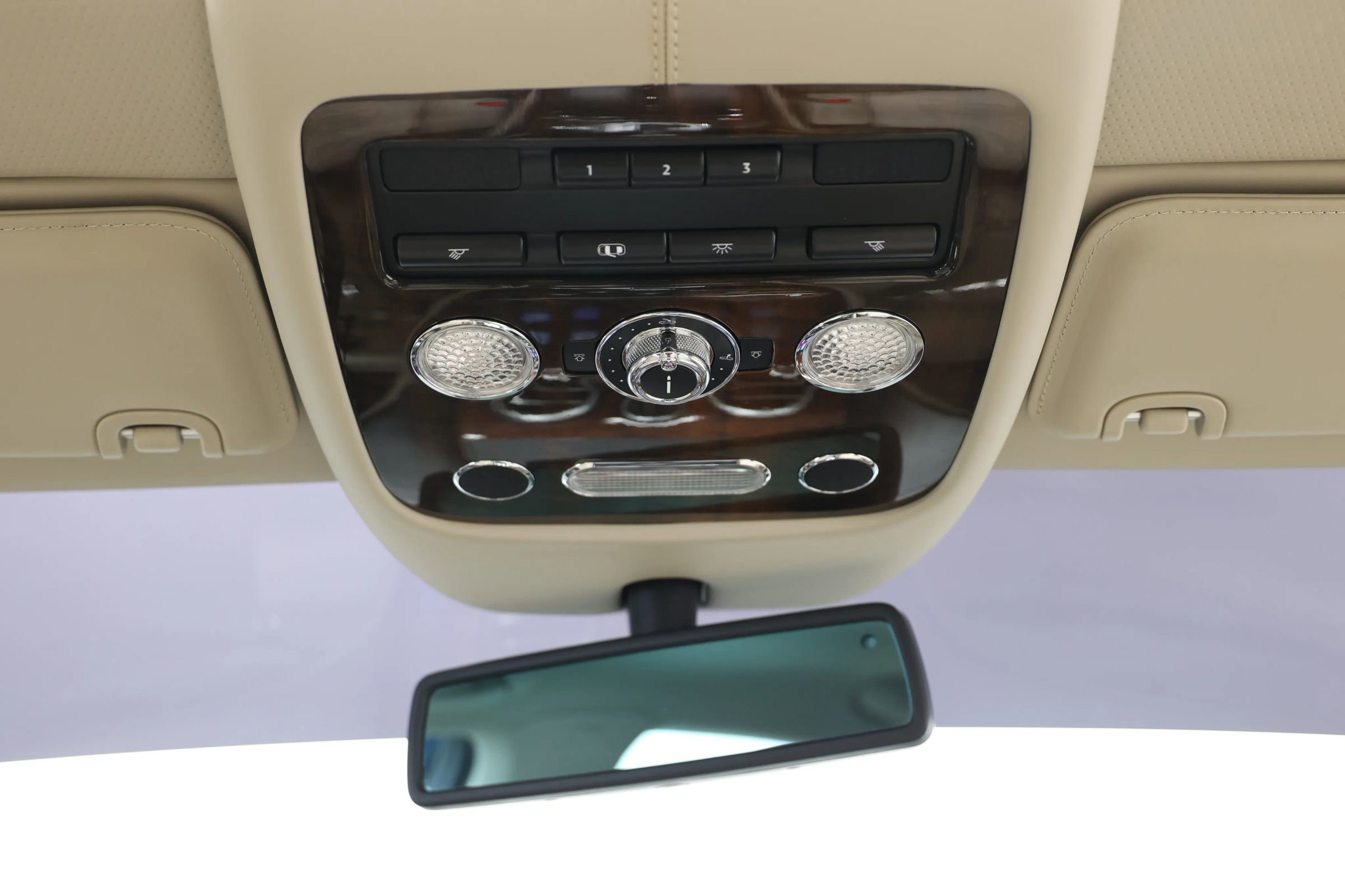 Used 2014 Bentley Flying Spur W12 AWD/4WD image 49