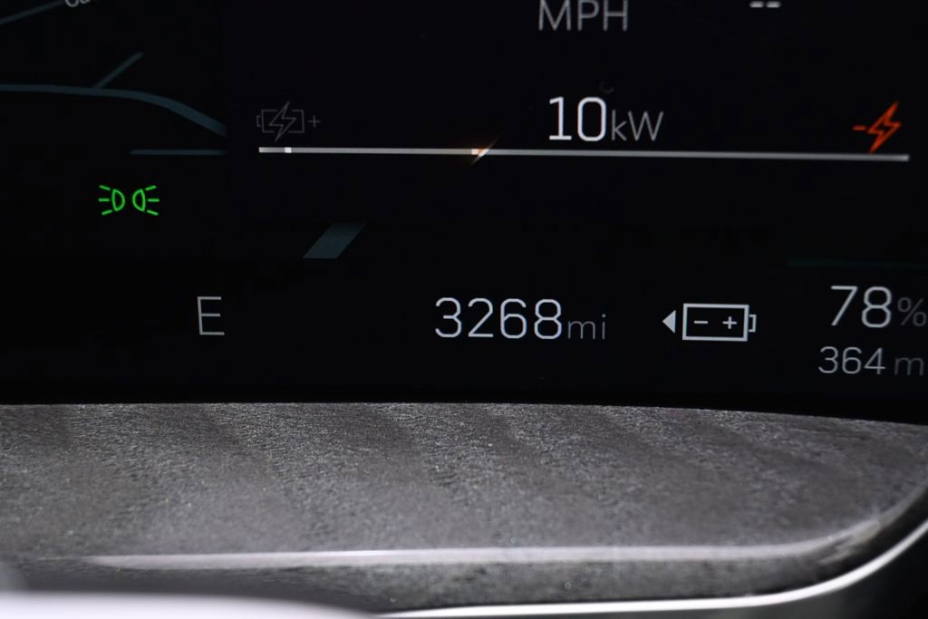 New 2025 Cadillac Escalade IQ Luxury 2 AWD/4WD image 28