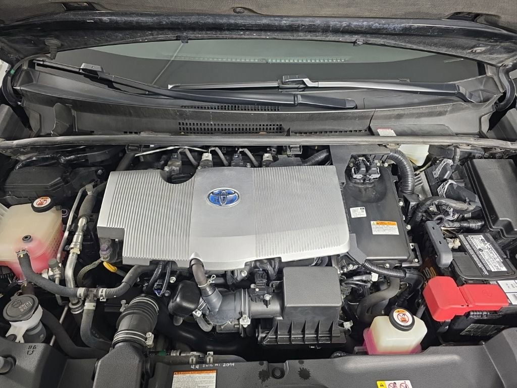 Used 2019 Toyota Prius XLE image 9