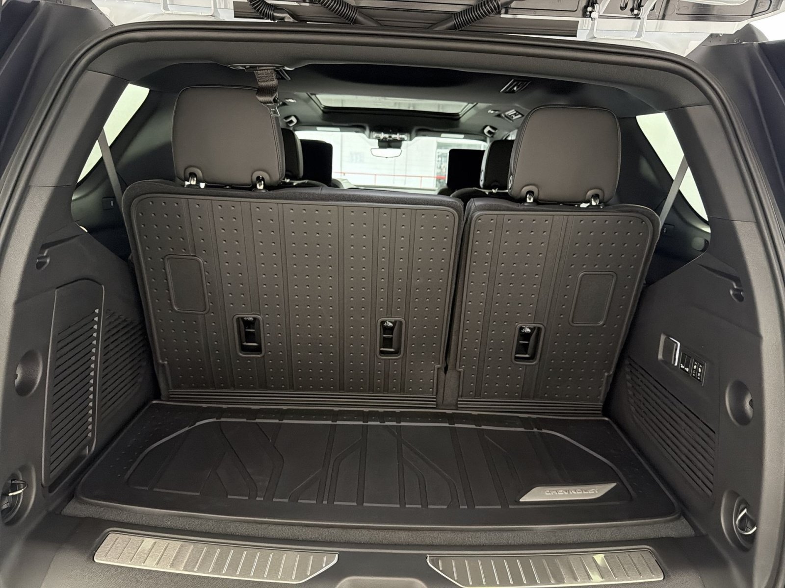 New 2026 Chevrolet Tahoe High Country AWD/4WD image 26