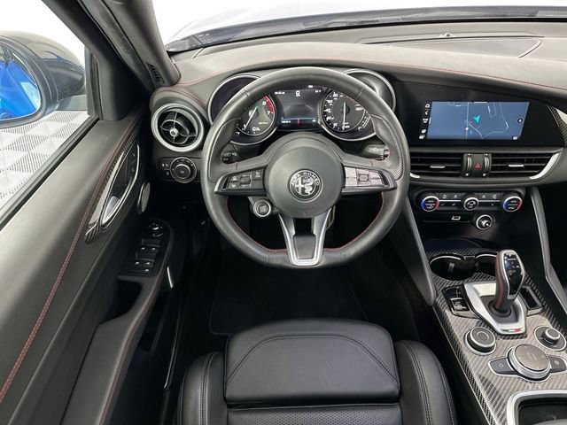 Used 2023 Alfa Romeo Giulia Estrema AWD/4WD image 24