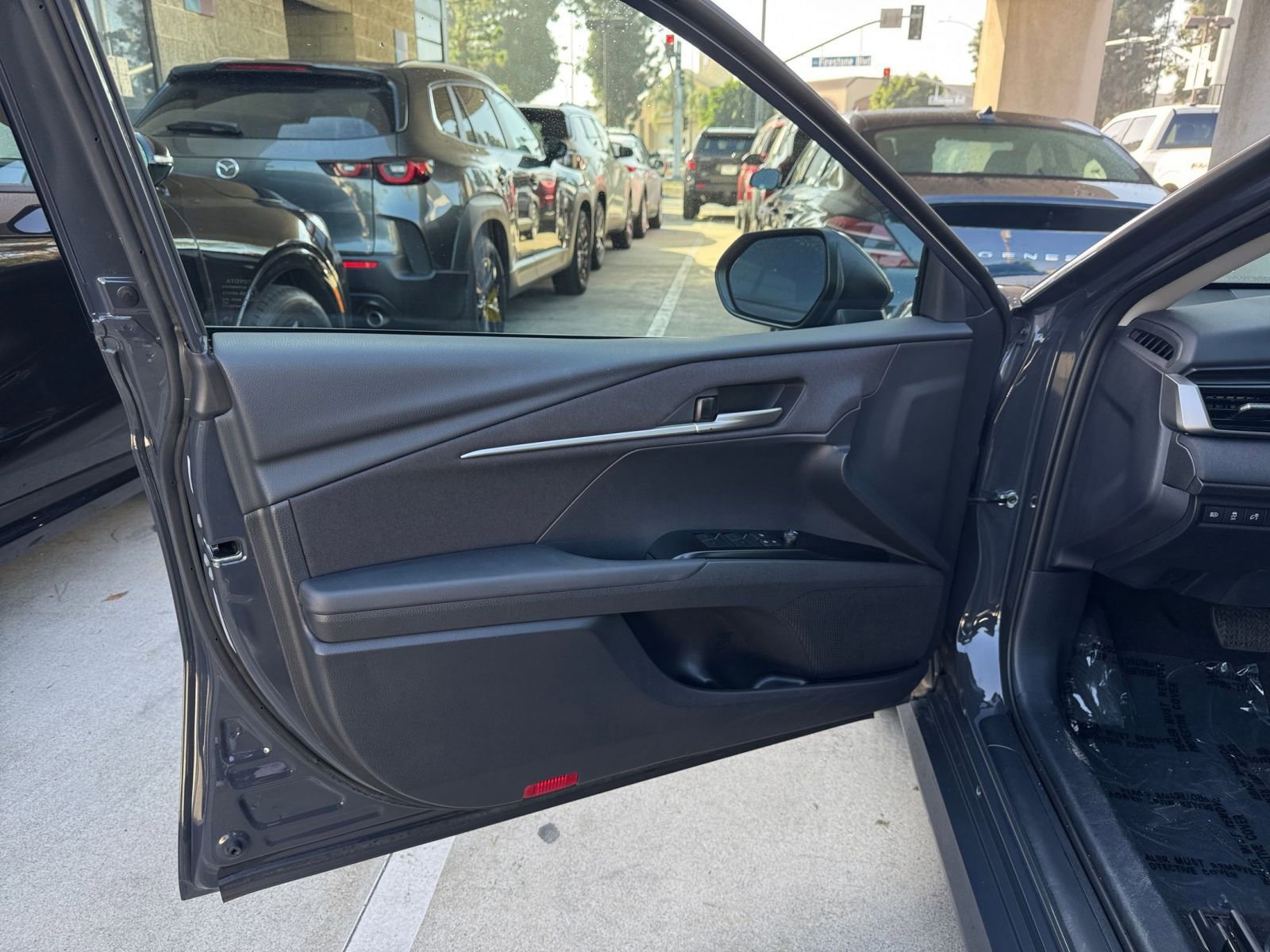 Used 2025 Toyota Camry LE image 20