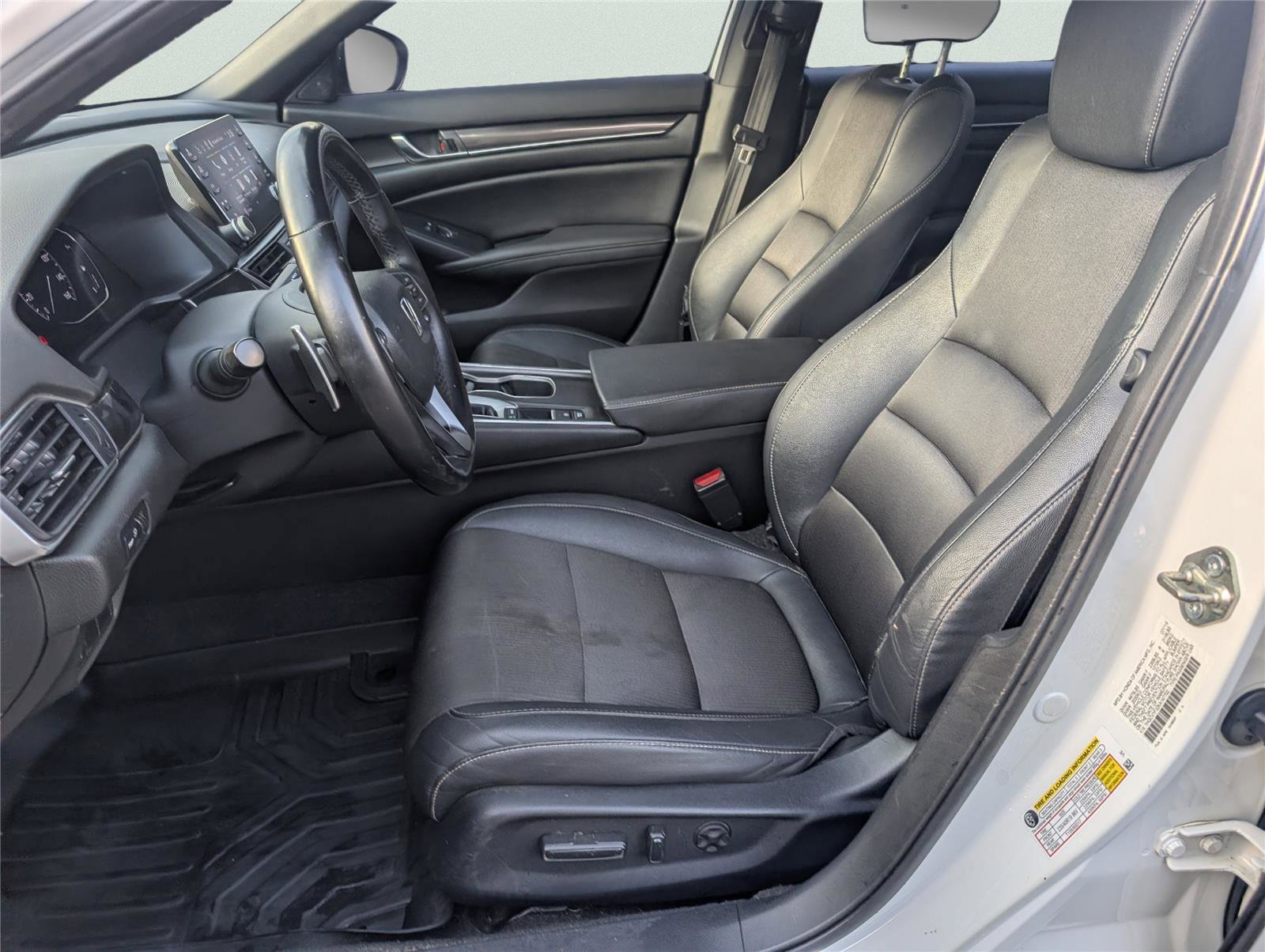 Used 2019 Honda Accord Sport image 10