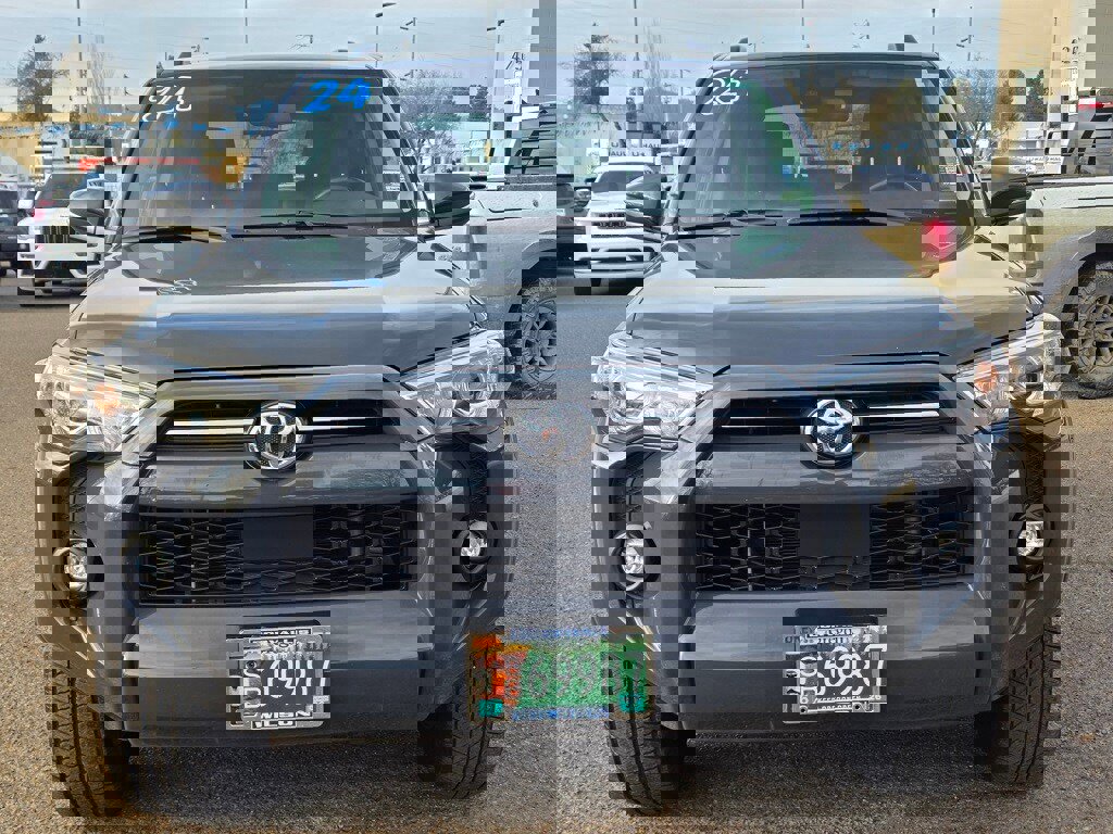 Used 2024 Toyota 4Runner SR5 Premium image 6