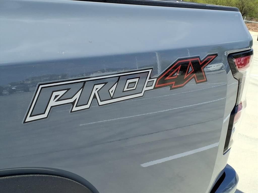 New 2026 Nissan Frontier PRO-4X w/ Pro-4x Convenience Package image 8