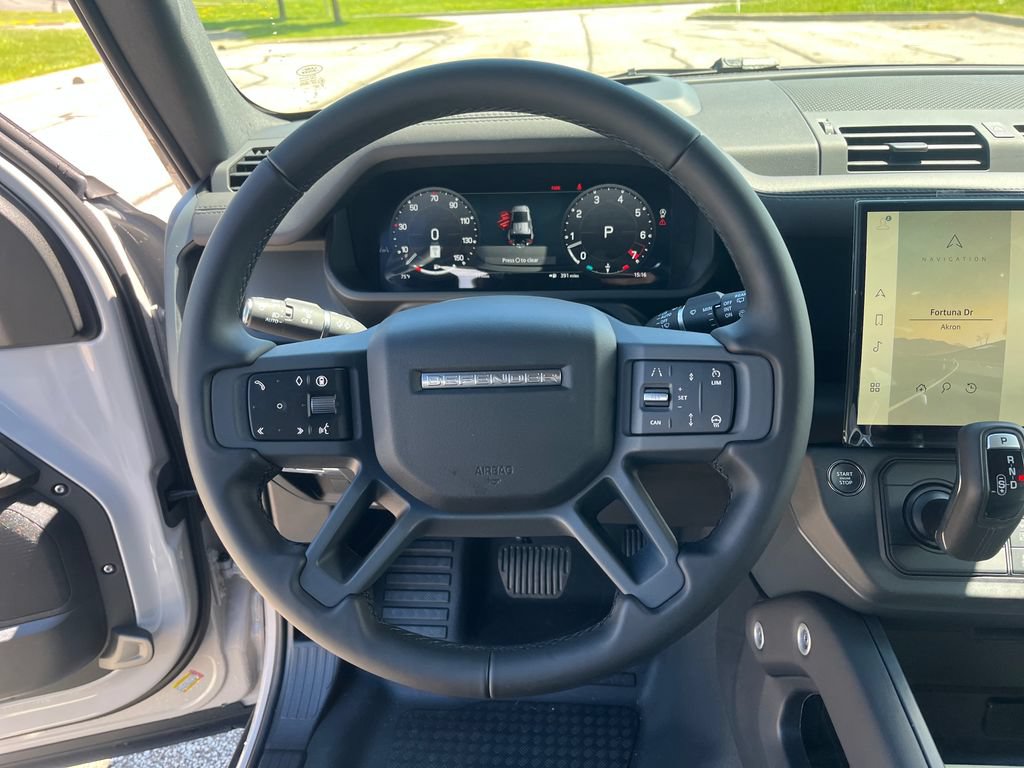 New 2026 Land Rover Defender 110 X-Dynamic SE AWD/4WD image 14