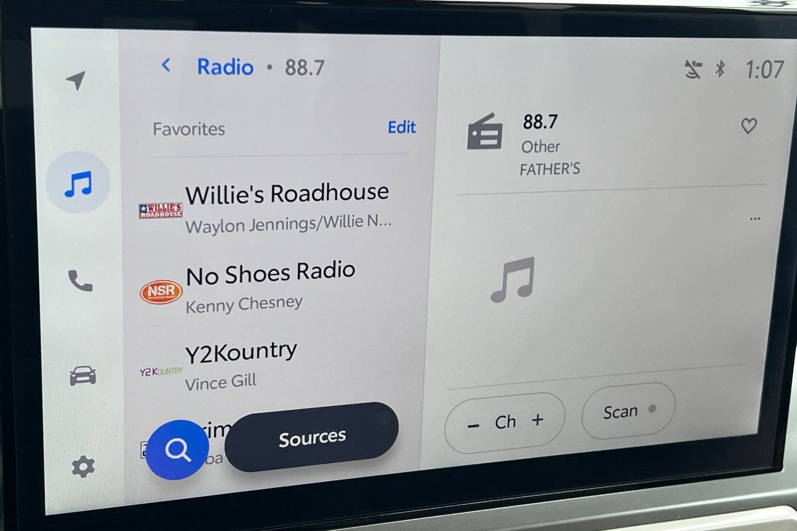 Certified 2025 Toyota Tacoma TRD Off-Road image 14