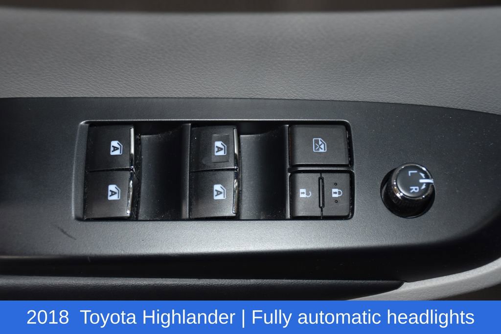 Used 2018 Toyota Highlander Limited image 23
