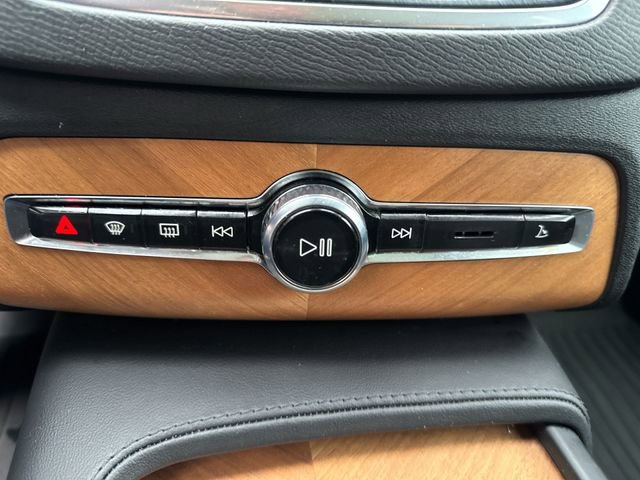 Used 2023 Volvo XC90 B6 Plus w/ Protection Package image 15