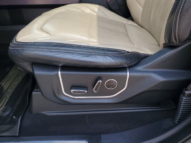 Used 2020 Ford F350 Limited AWD/4WD image 16