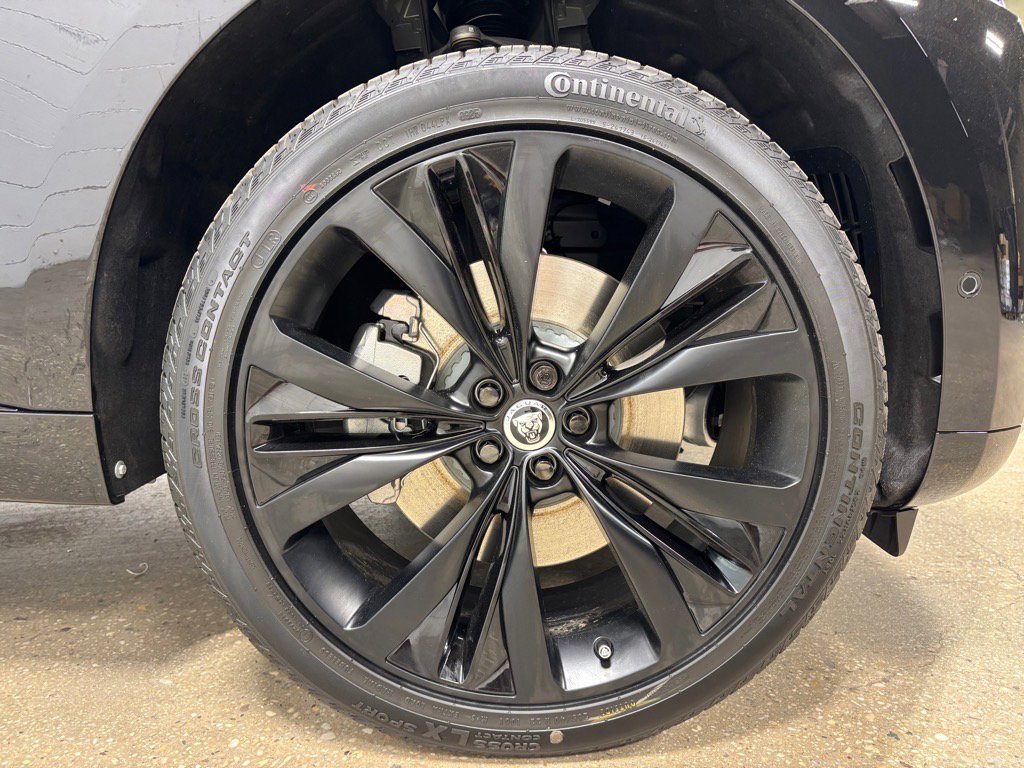 New 2026 Jaguar F-PACE R-Dynamic S image 11