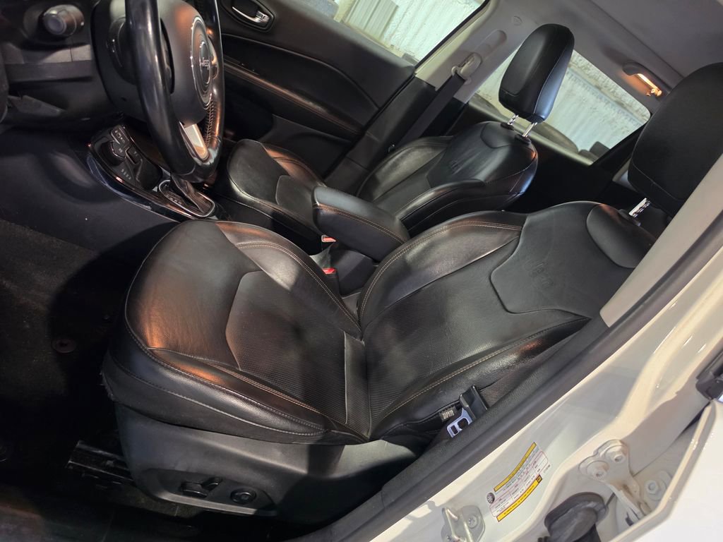 Used 2020 Jeep Compass Limited AWD/4WD image 6