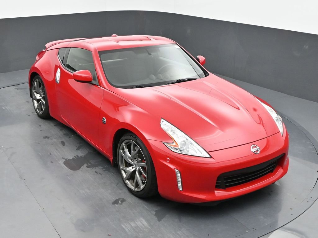 Used 2016 Nissan 370Z Coupe RWD image 28
