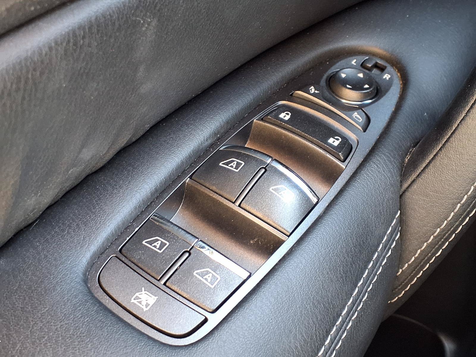 Used 2019 Nissan Armada Platinum AWD/4WD image 25