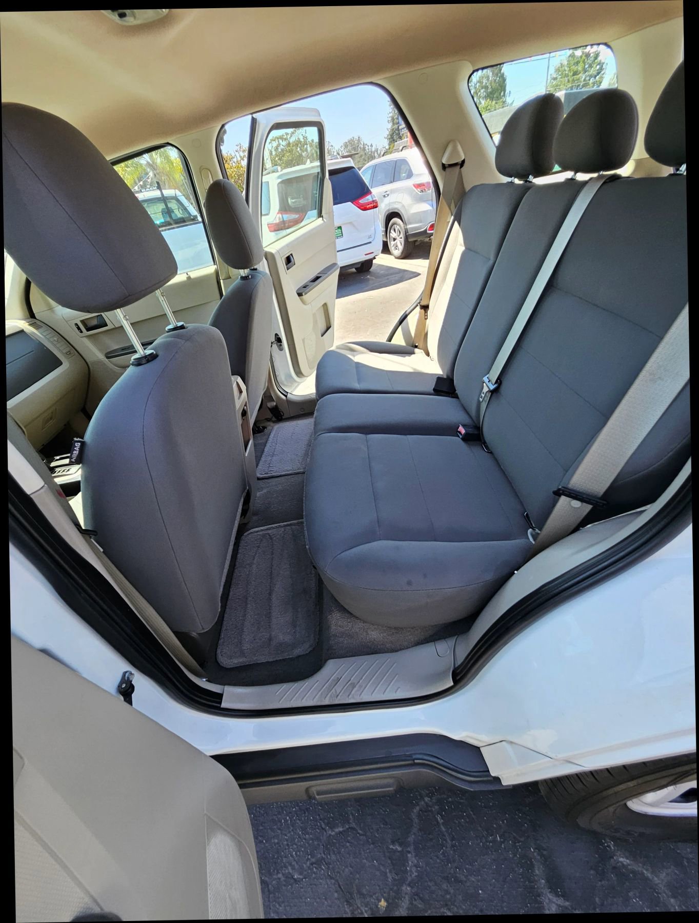 Used 2008 Ford Escape XLS image 12