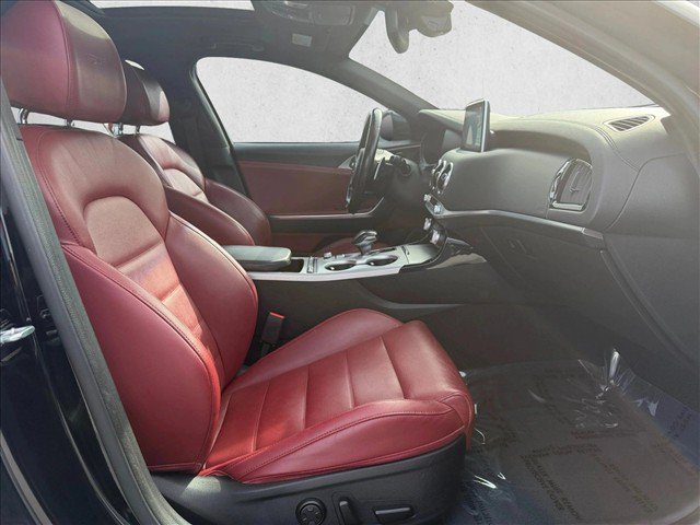 Used 2019 Kia Stinger GT2 AWD/4WD image 23