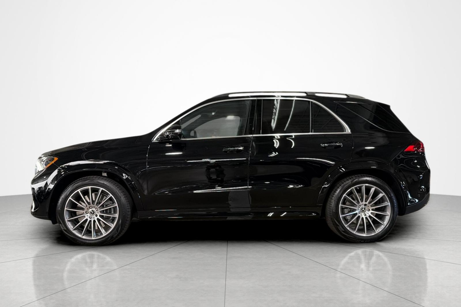 New 2027 Mercedes-Benz GLE 450 4MATIC image 2