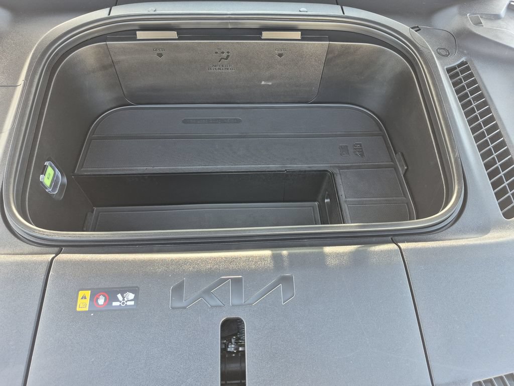 Certified 2024 Kia EV9 GT-Line AWD/4WD image 17