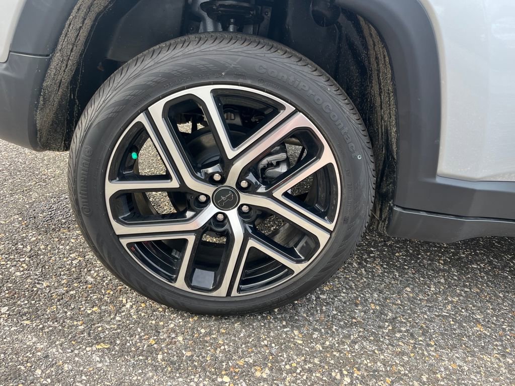 New 2025 Jeep Compass Limited image 24