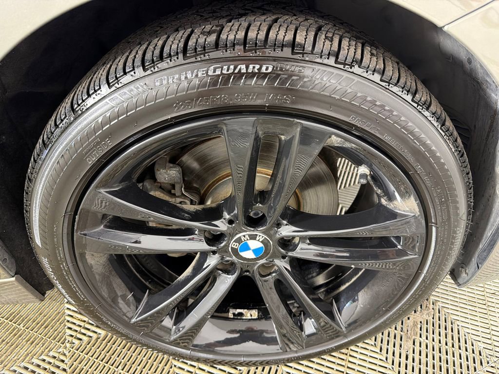 Used 2016 BMW 328i xDrive Sedan AWD/4WD image 14