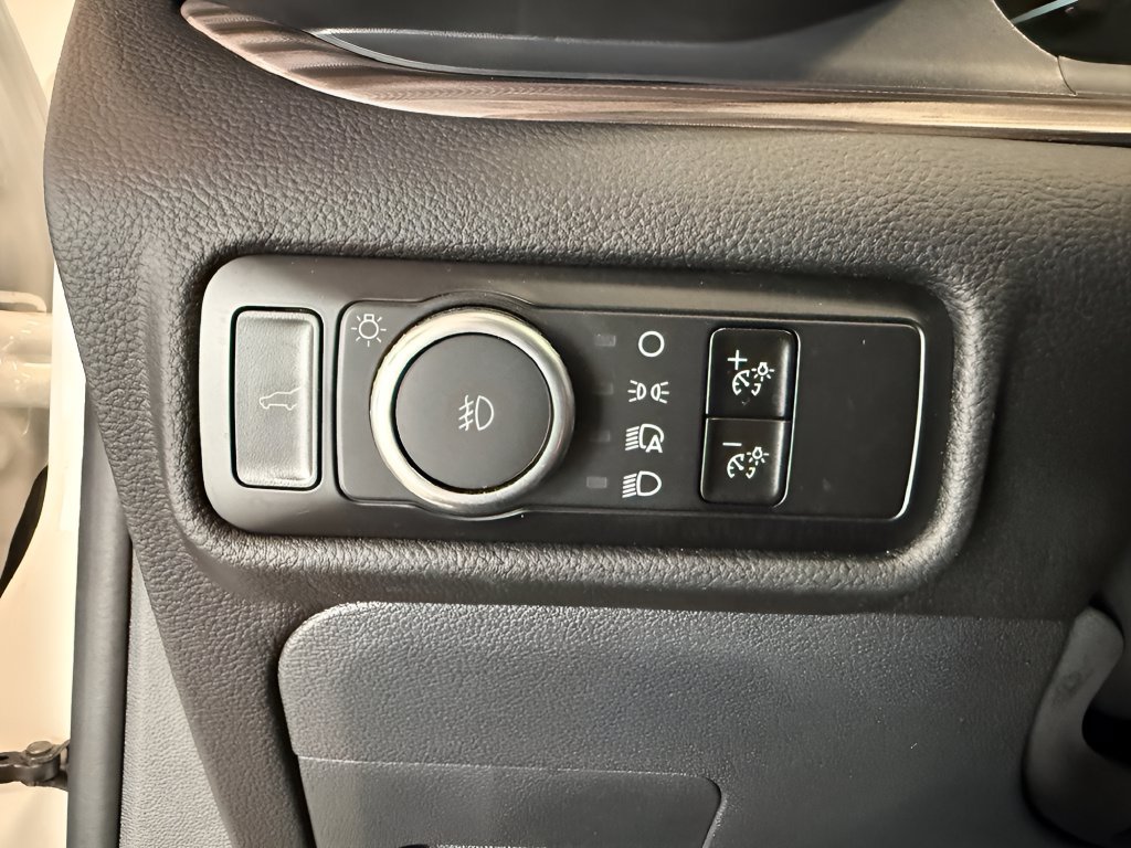 Used 2023 Ford Explorer Limited w/ Limited Technology Package AWD/4WD image 22